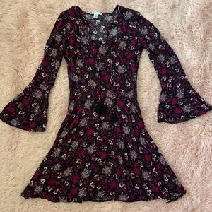 American Eagle light and Flowy dress